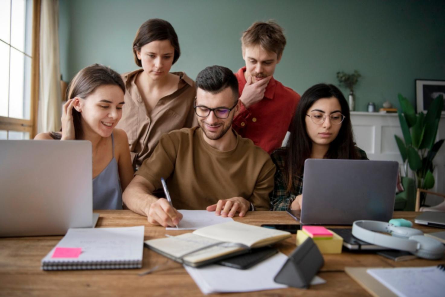 Wirtschaftliche Datenanalyse und Visualisierung